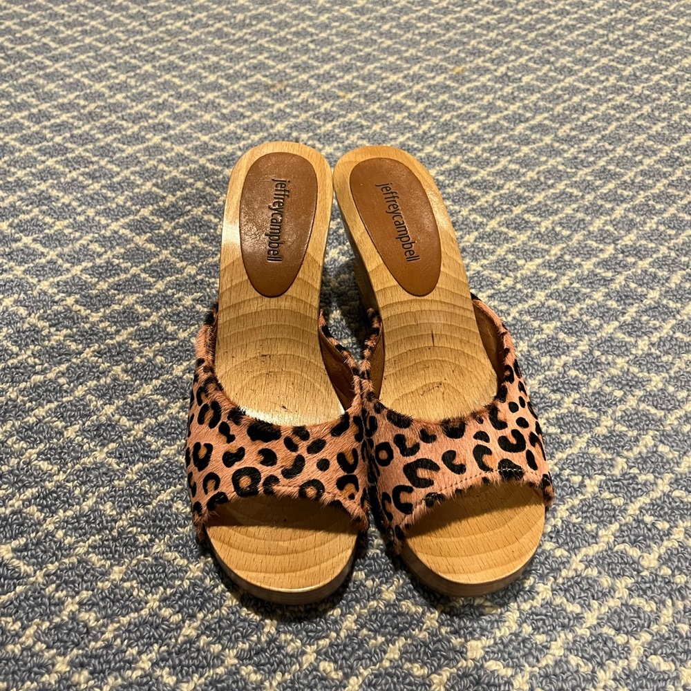 Cheetah low heel